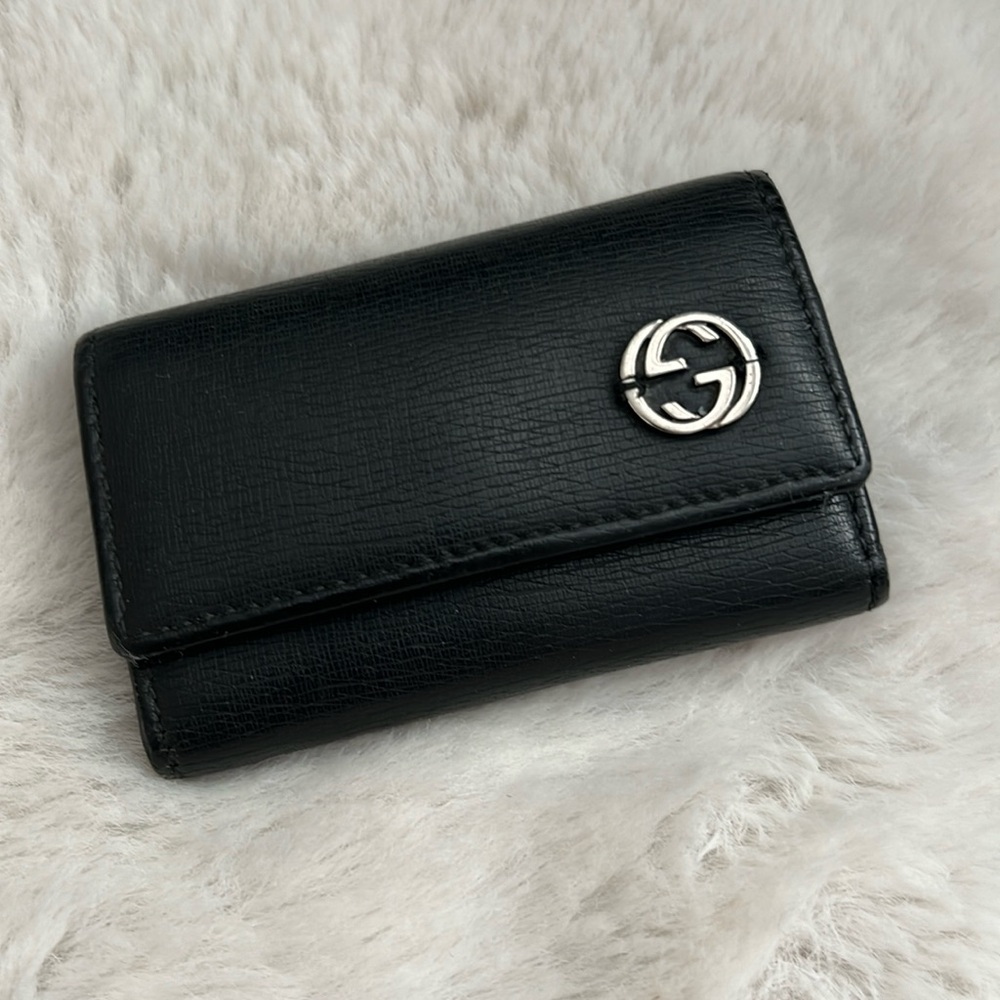 GUC Gucci Black Leather 6 key case